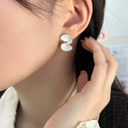 Fan-shaped curved earrings