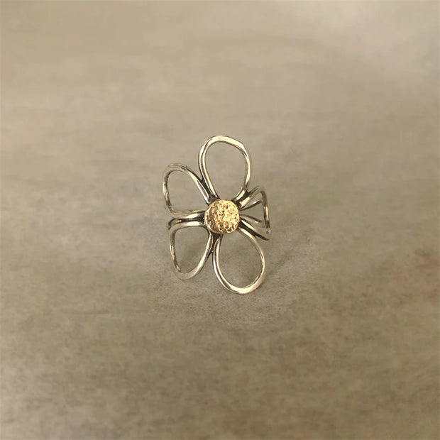 Line Flower Ring