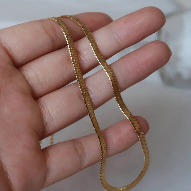 U-Shaped Flat Snake Bone Chain