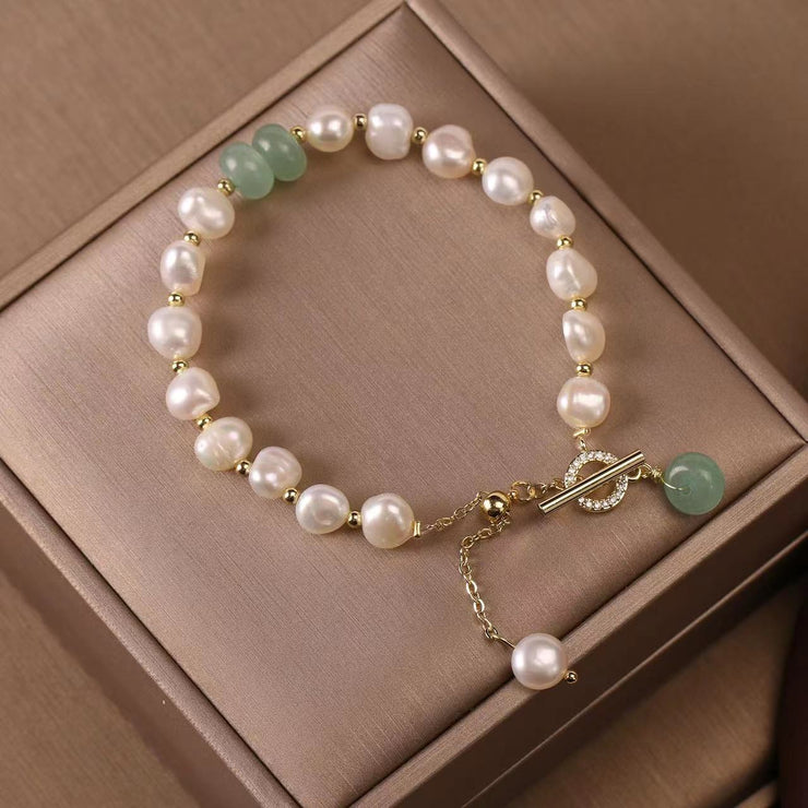 Vintage baroque natural pearl bracelet