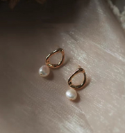 Freshwater baroque pearl earrings