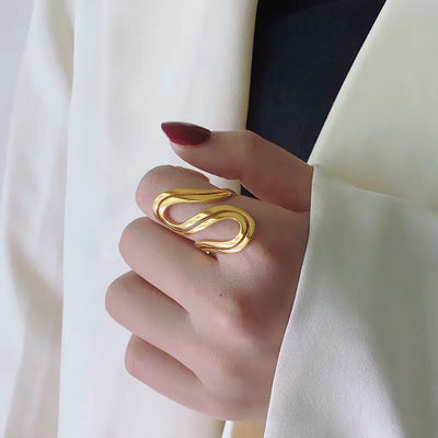 Double S-Shaped Finger Ring