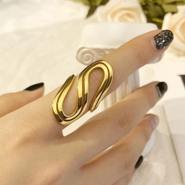 Double S-Shaped Finger Ring