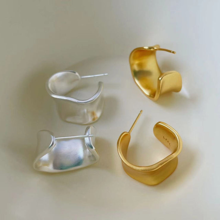 Irregular Wide Faceted C-Shaped Earrings