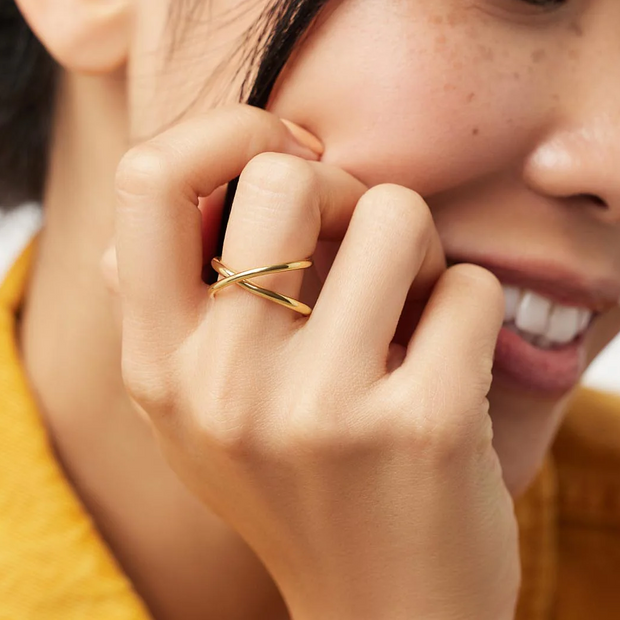 Sterling Silver Line Crossover Ring