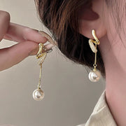 Rhinestone Spiral Pearl Earrings