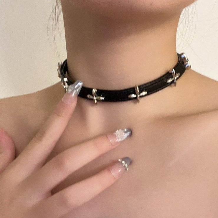 Dark Crucifix Choker Collar