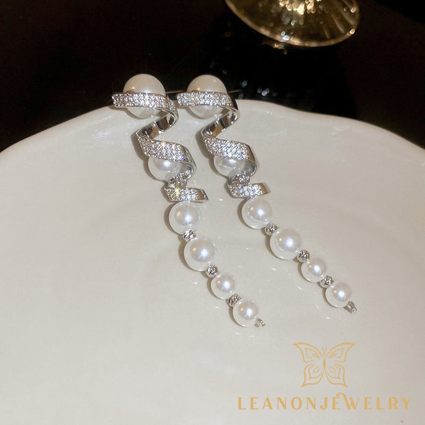 Spinning Pearl Earrings