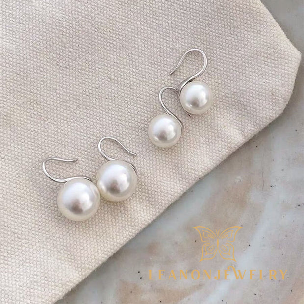 Simple Pearl Earrings