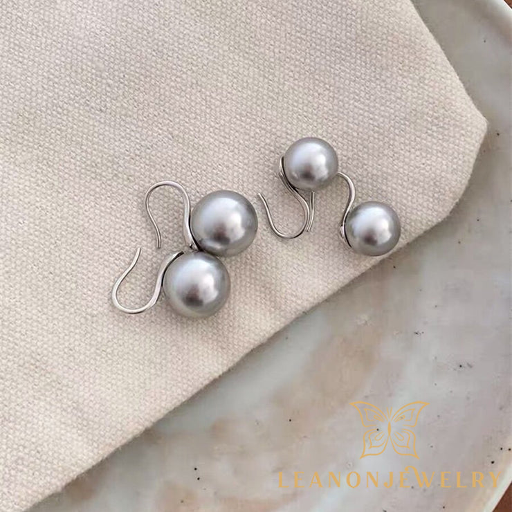 Simple Pearl Earrings