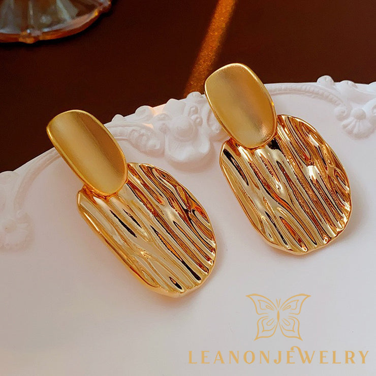 Pleated Oval Earrings