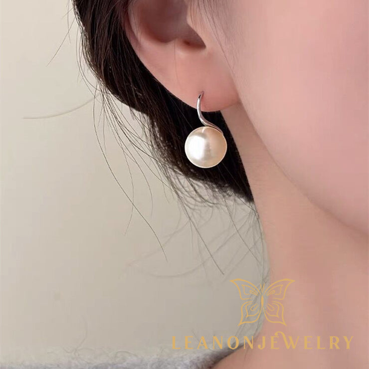 Simple Pearl Earrings