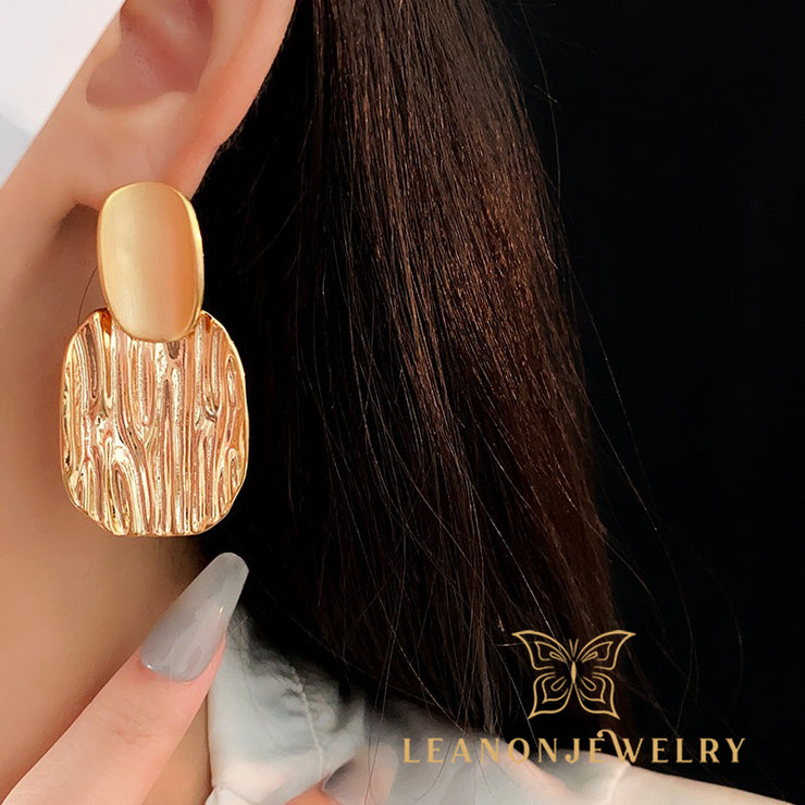 Pleated Oval Earrings