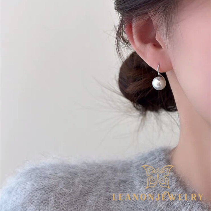 Simple Pearl Earrings