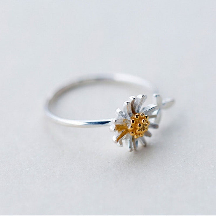 Sterling Silver Blooming Daisy Flower Ring