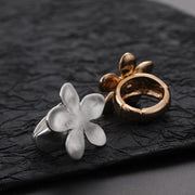 A little flower ring