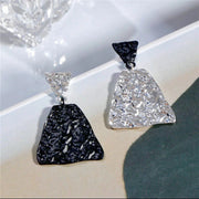 Meteorite Textured Black and White Color Clash Earrings