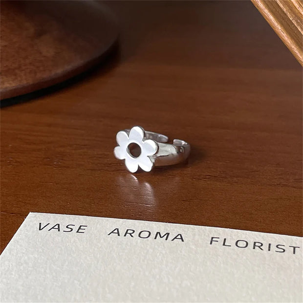 Sterling Silver Openwork Small Flower Ring