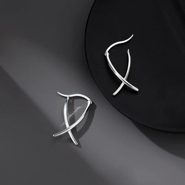 Wire crossover earrings