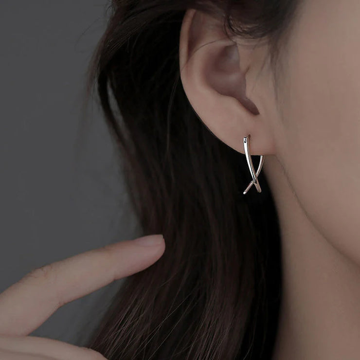 Wire crossover earrings