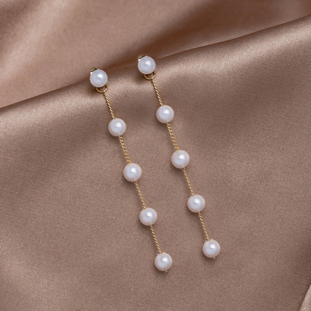 Dangling Pearl Earrings